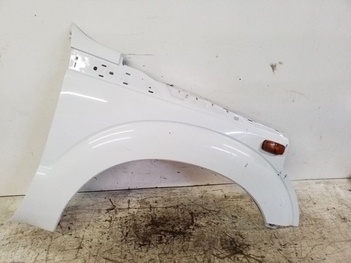 White front right - white,